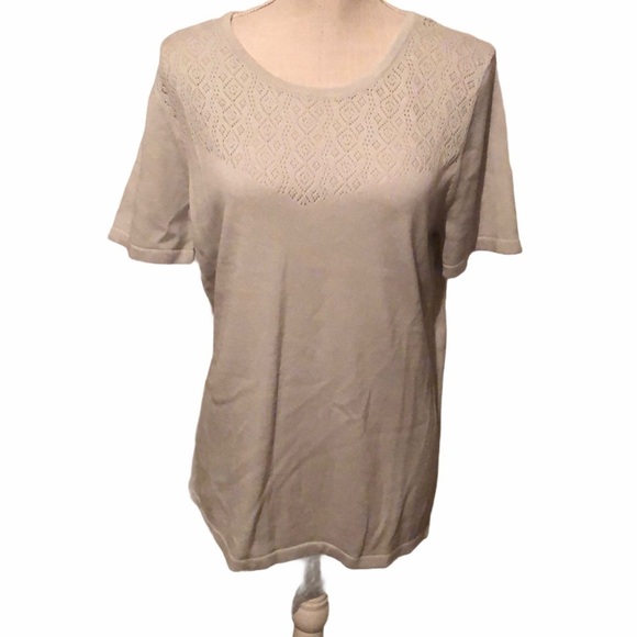 Gray short sleeve pullover byDrapers & Damon’s, med. - Picture 3 of 6